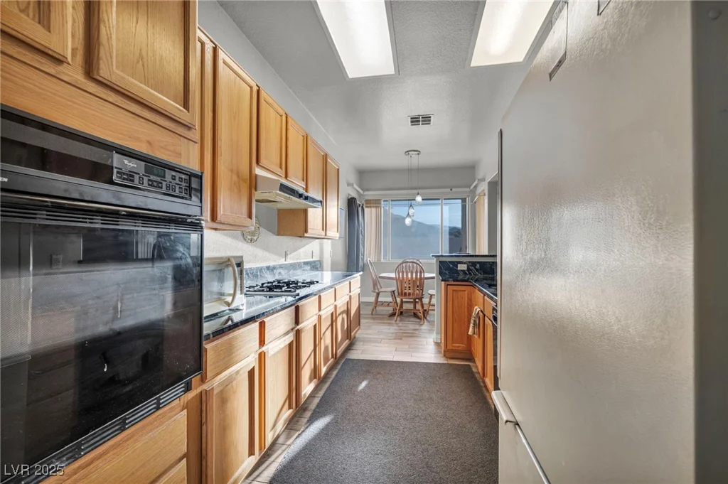 4005 Poppy Fields, Las Vegas, NV 89129