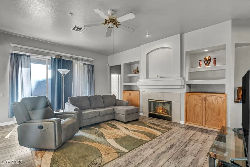 4005 Poppy Fields, Las Vegas, NV 89129