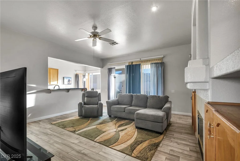 4005 Poppy Fields, Las Vegas, NV 89129