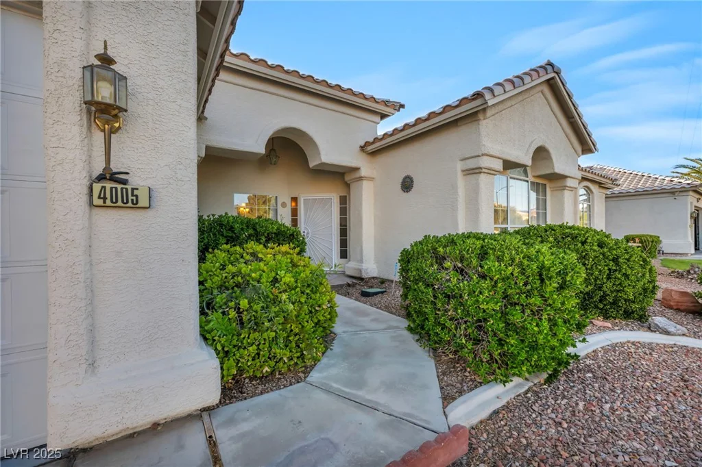 4005 Poppy Fields, Las Vegas, NV 89129