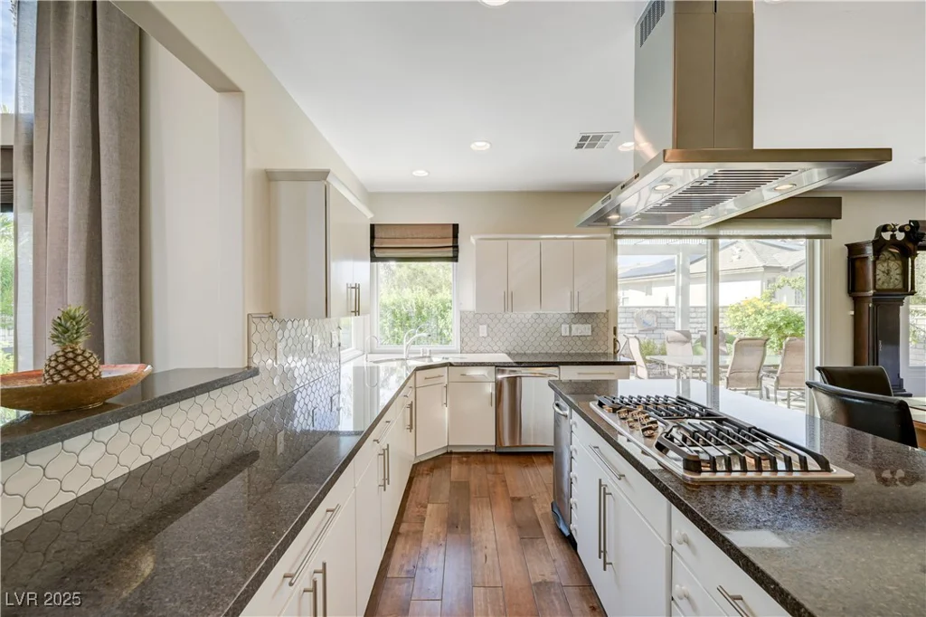 2440 Ping, Henderson, NV 89074