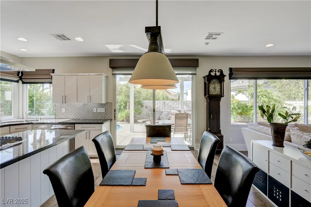 2440 Ping, Henderson, NV 89074