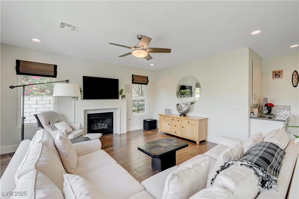 2440 Ping, Henderson, NV 89074