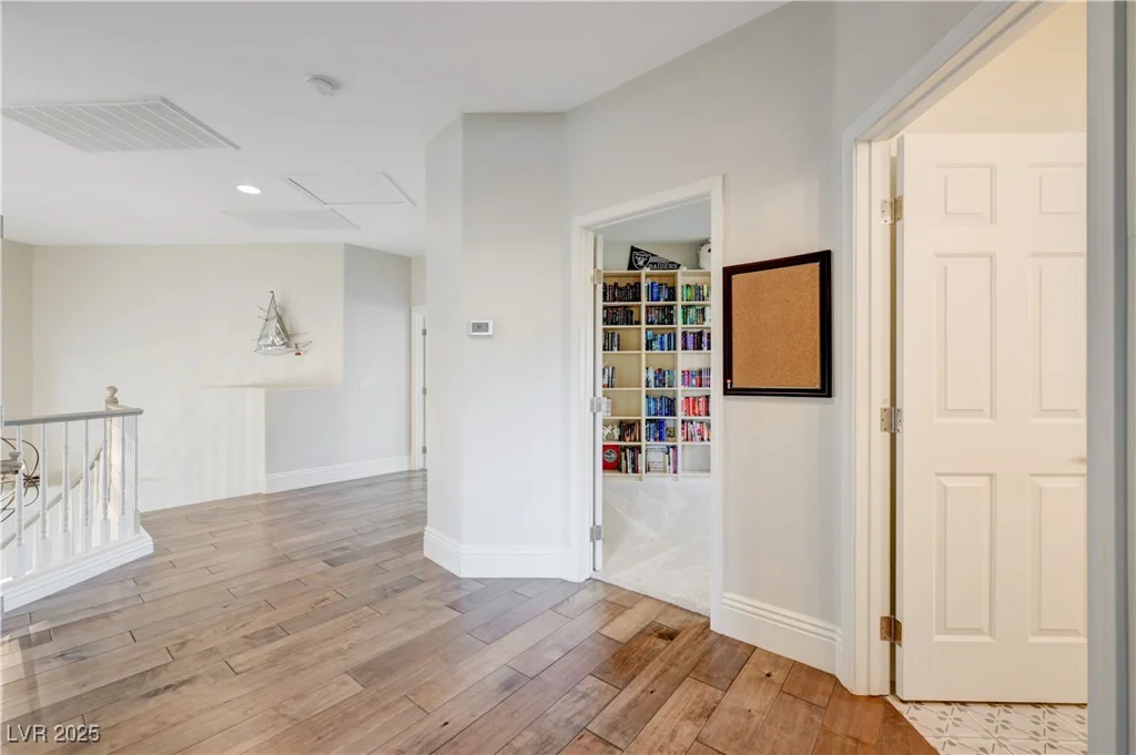 2440 Ping, Henderson, NV 89074