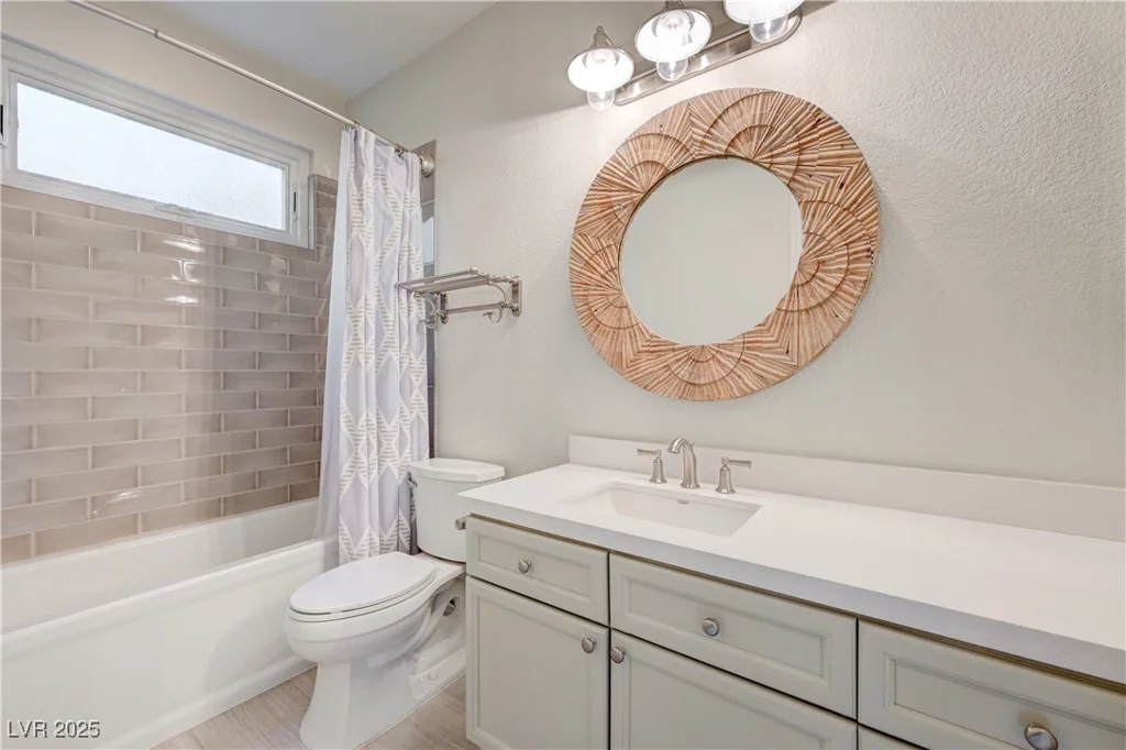 2440 Ping, Henderson, NV 89074