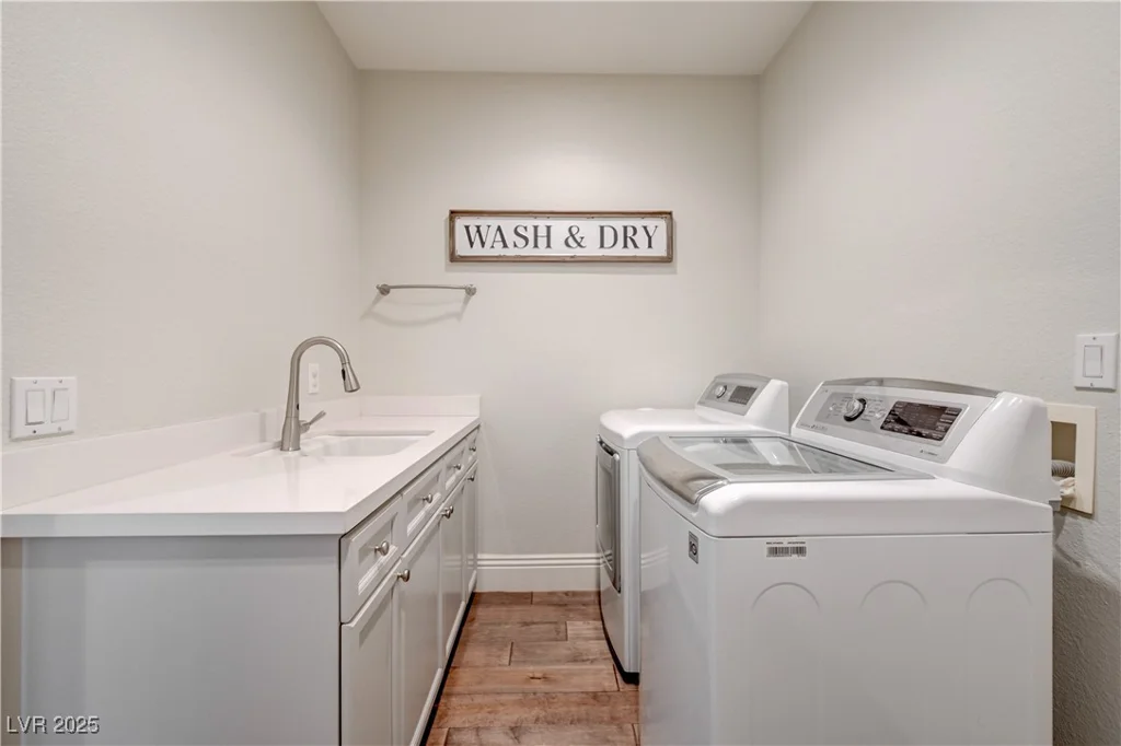 2440 Ping, Henderson, NV 89074