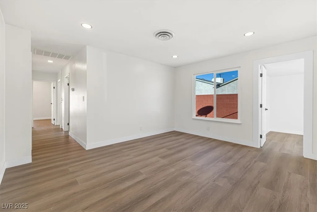 704 Slayton, Las Vegas, NV 89107