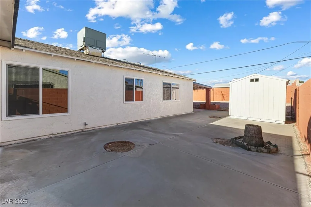 704 Slayton, Las Vegas, NV 89107