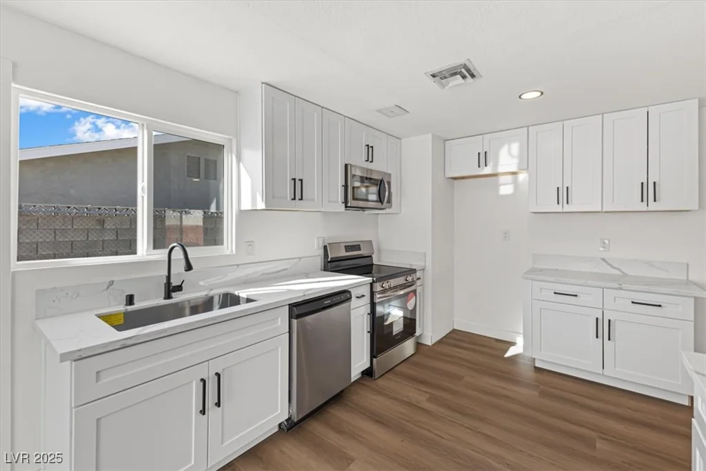 704 Slayton, Las Vegas, NV 89107