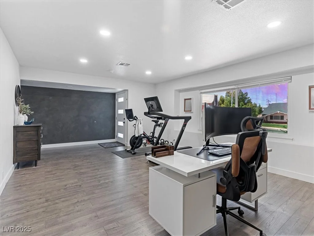 1700 Oakey, Las Vegas, NV 89104