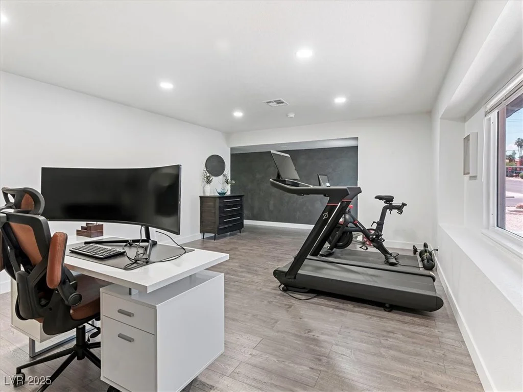 1700 Oakey, Las Vegas, NV 89104