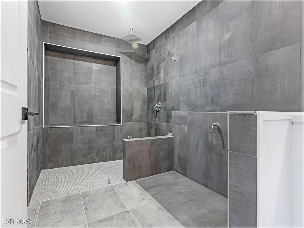 1700 Oakey, Las Vegas, NV 89104