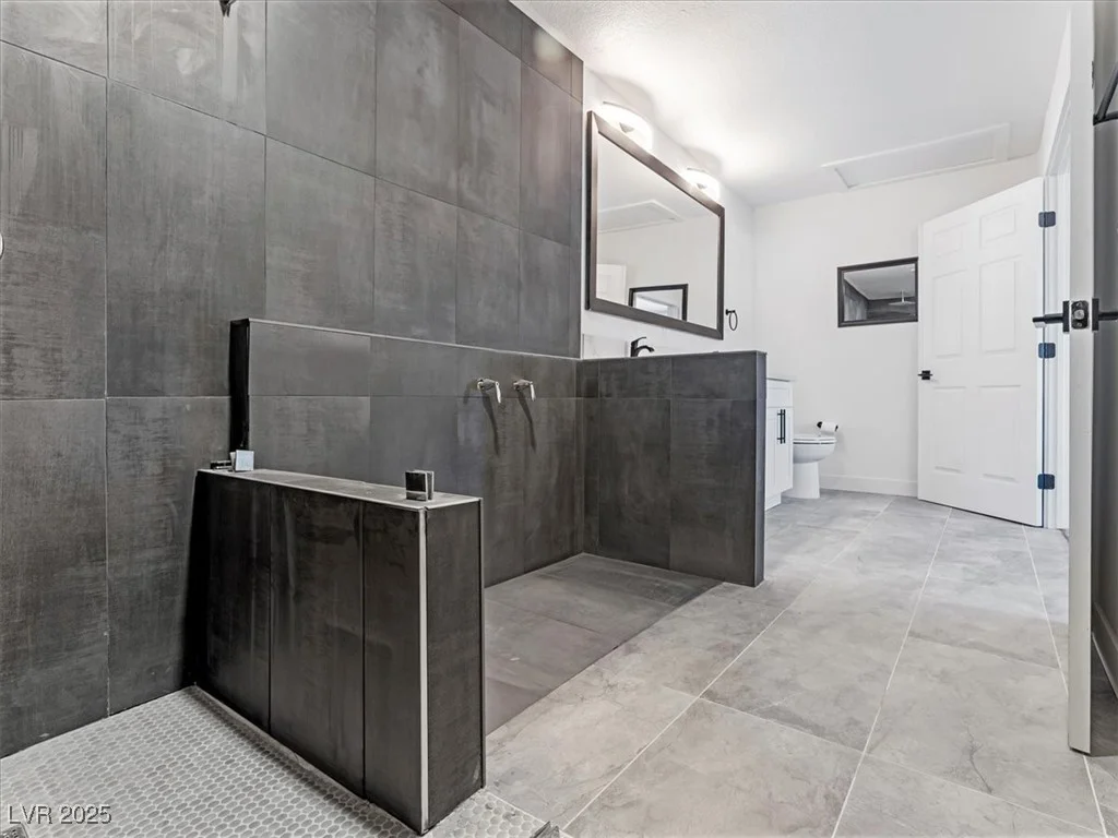 1700 Oakey, Las Vegas, NV 89104