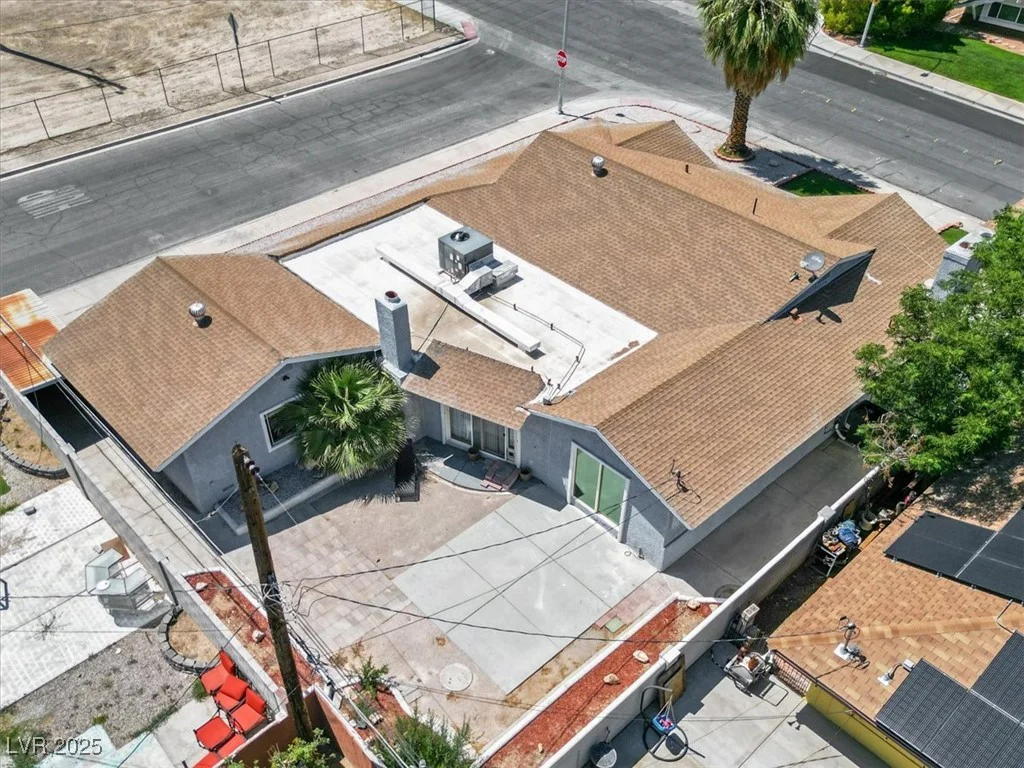 1700 Oakey, Las Vegas, NV 89104