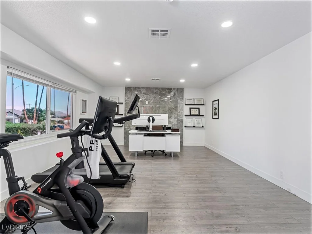1700 Oakey, Las Vegas, NV 89104