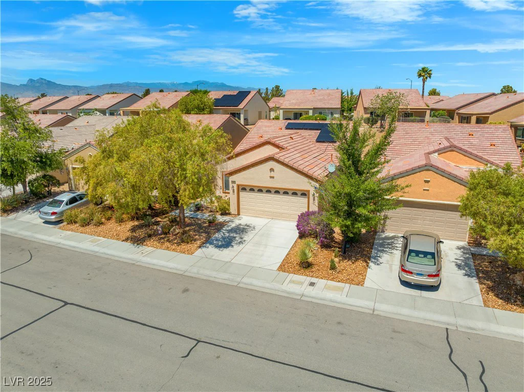7669 Fieldfare, North Las Vegas, NV 89084