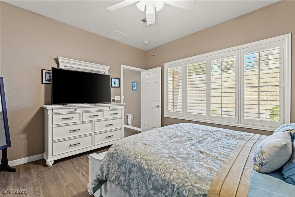 7669 Fieldfare, North Las Vegas, NV 89084