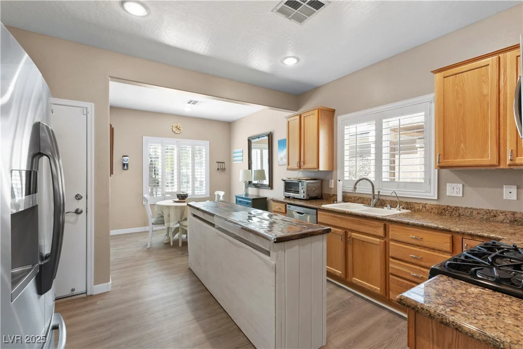 7669 Fieldfare, North Las Vegas, NV 89084