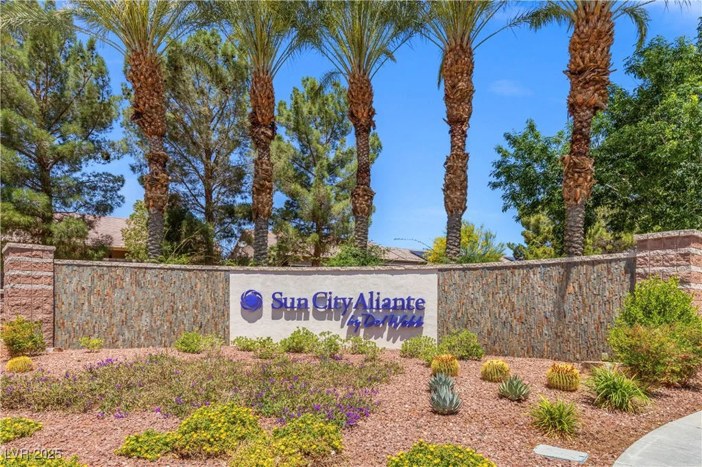 7669 Fieldfare, North Las Vegas, NV 89084