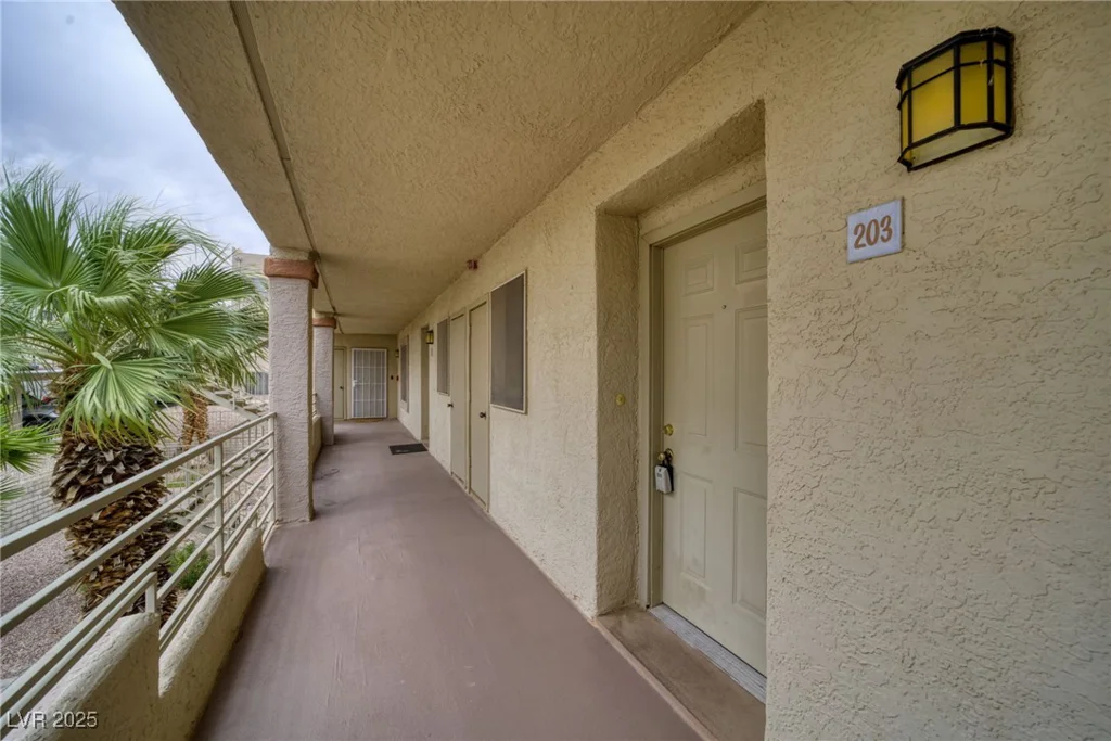 2040 Mesquite, Laughlin, NV 89029