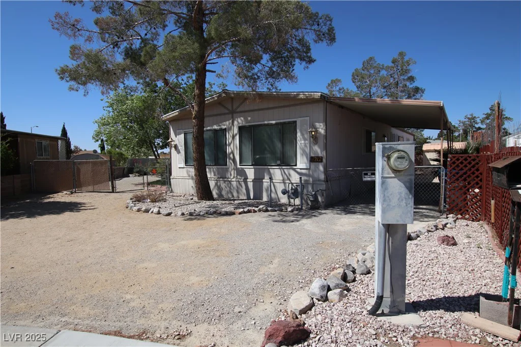 4212 Touchstone, Las Vegas, NV 89108