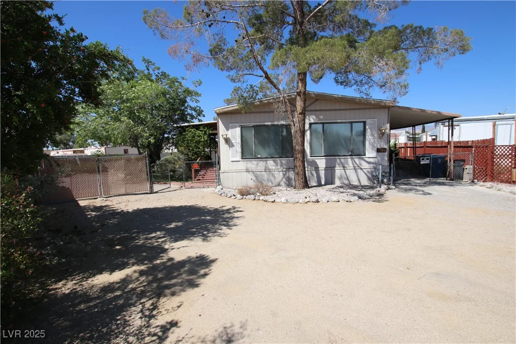 4212 Touchstone, Las Vegas, NV 89108