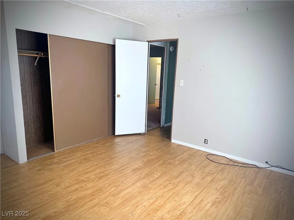 4212 Touchstone, Las Vegas, NV 89108