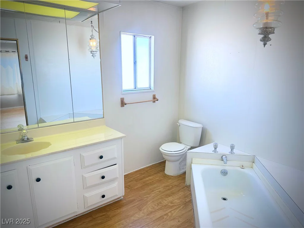 4212 Touchstone, Las Vegas, NV 89108
