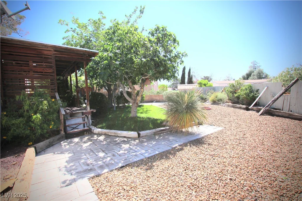 4212 Touchstone, Las Vegas, NV 89108