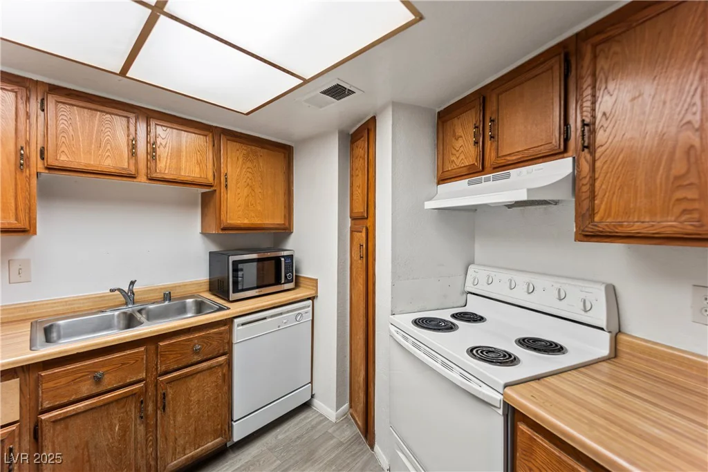 1628 Justin, Henderson, NV 89011