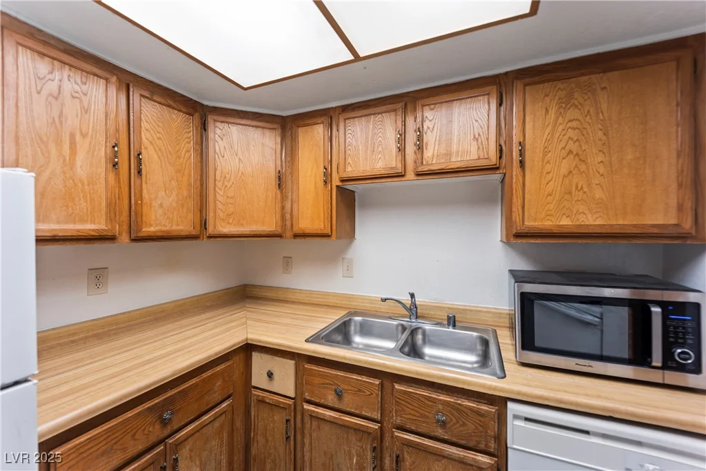 1628 Justin, Henderson, NV 89011
