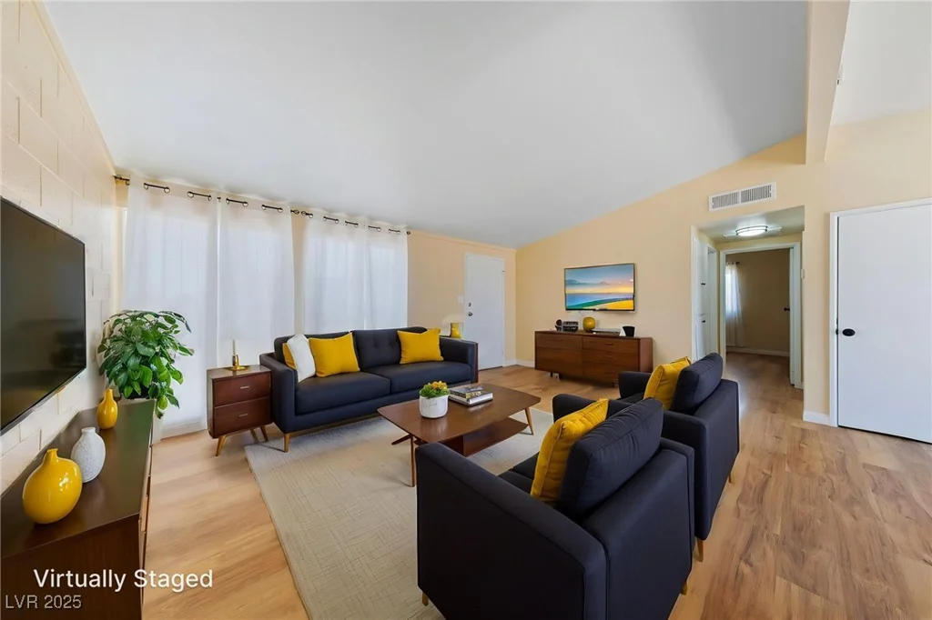 1828 Golden Arrow, Las Vegas, NV 89169