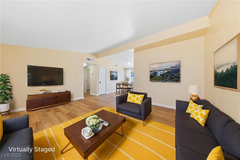 1828 Golden Arrow, Las Vegas, NV 89169
