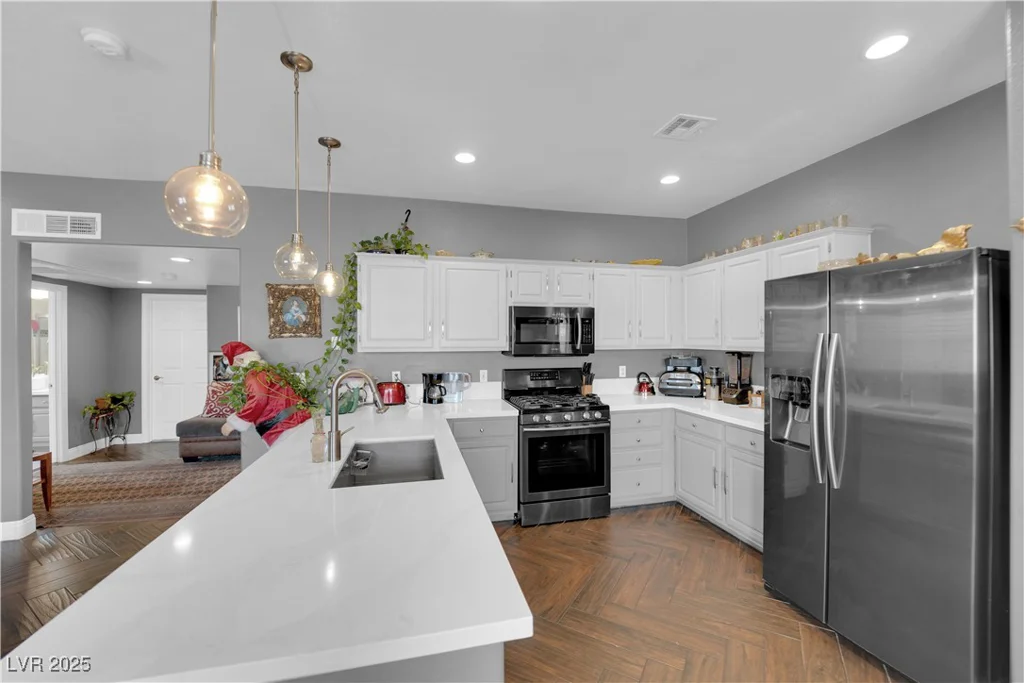 855 Stephanie, Henderson, NV 89014