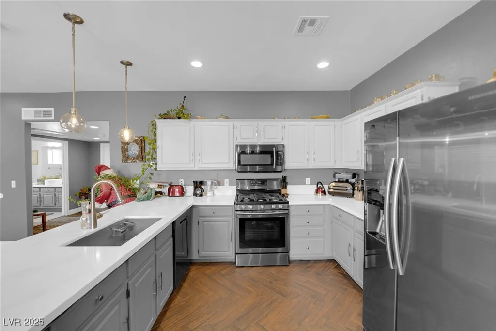 855 Stephanie, Henderson, NV 89014