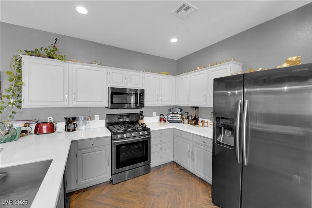 855 Stephanie, Henderson, NV 89014