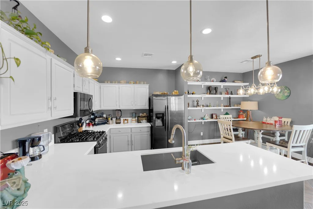 855 Stephanie, Henderson, NV 89014