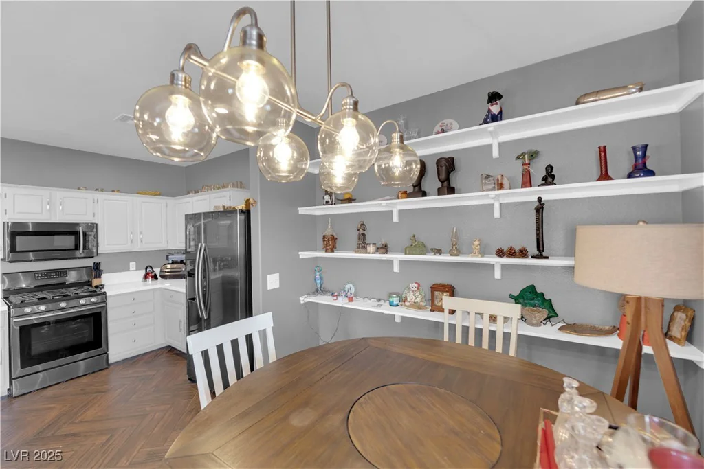 855 Stephanie, Henderson, NV 89014