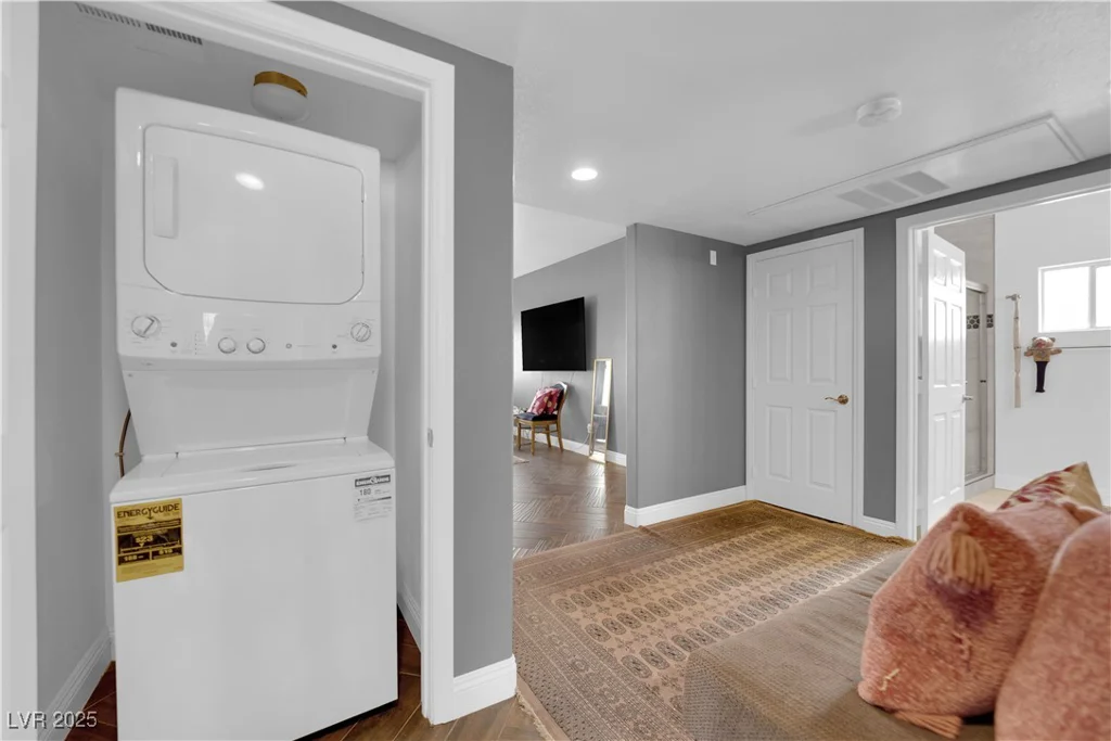 855 Stephanie, Henderson, NV 89014