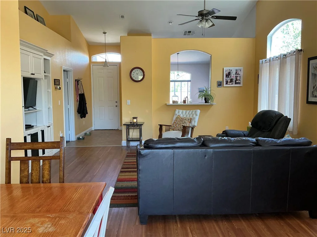 9753 Arrowcrest, Las Vegas, NV 89147