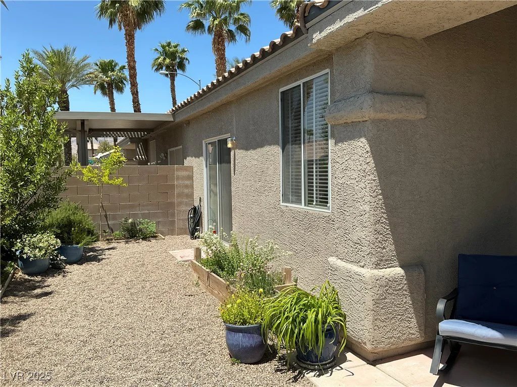 9753 Arrowcrest, Las Vegas, NV 89147