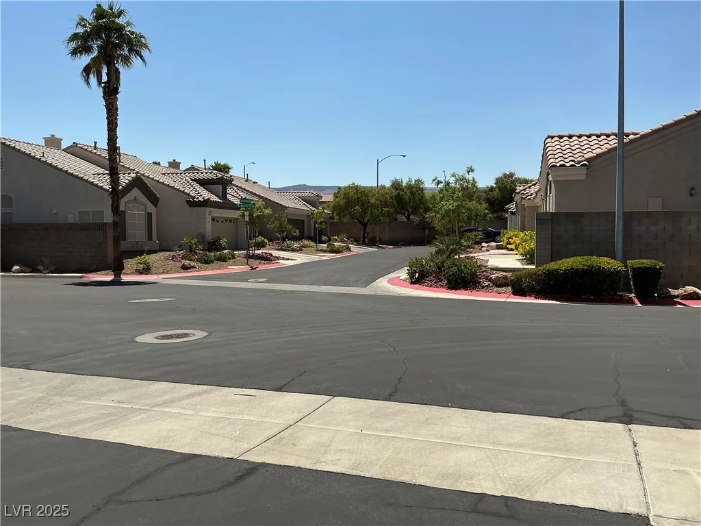 9753 Arrowcrest, Las Vegas, NV 89147