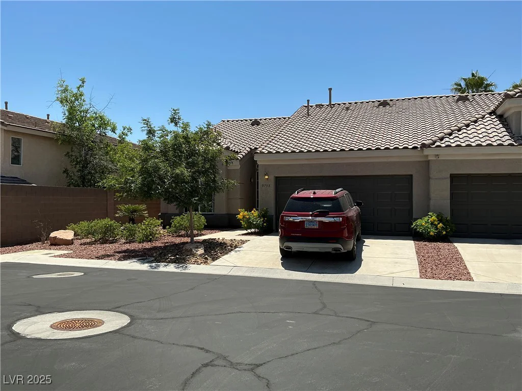 9753 Arrowcrest, Las Vegas, NV 89147