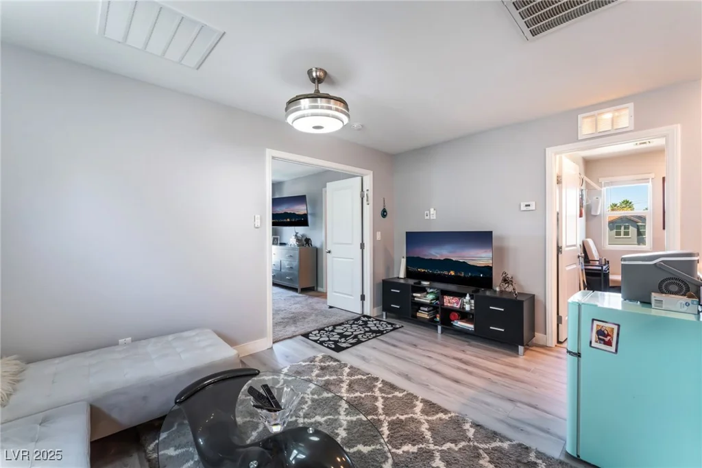 2935 Saltillo, Las Vegas, NV 89121