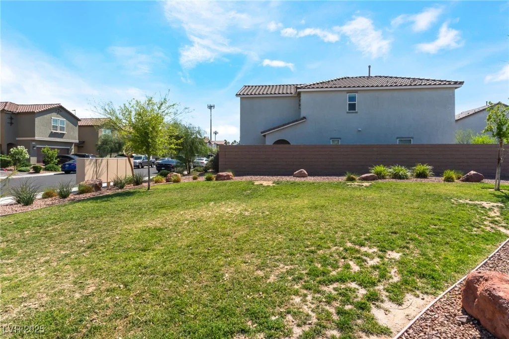 2935 Saltillo, Las Vegas, NV 89121