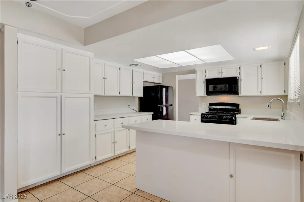 7004 Powderhorn, Las Vegas, NV 89128
