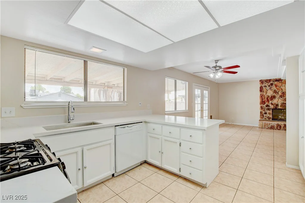 7004 Powderhorn, Las Vegas, NV 89128