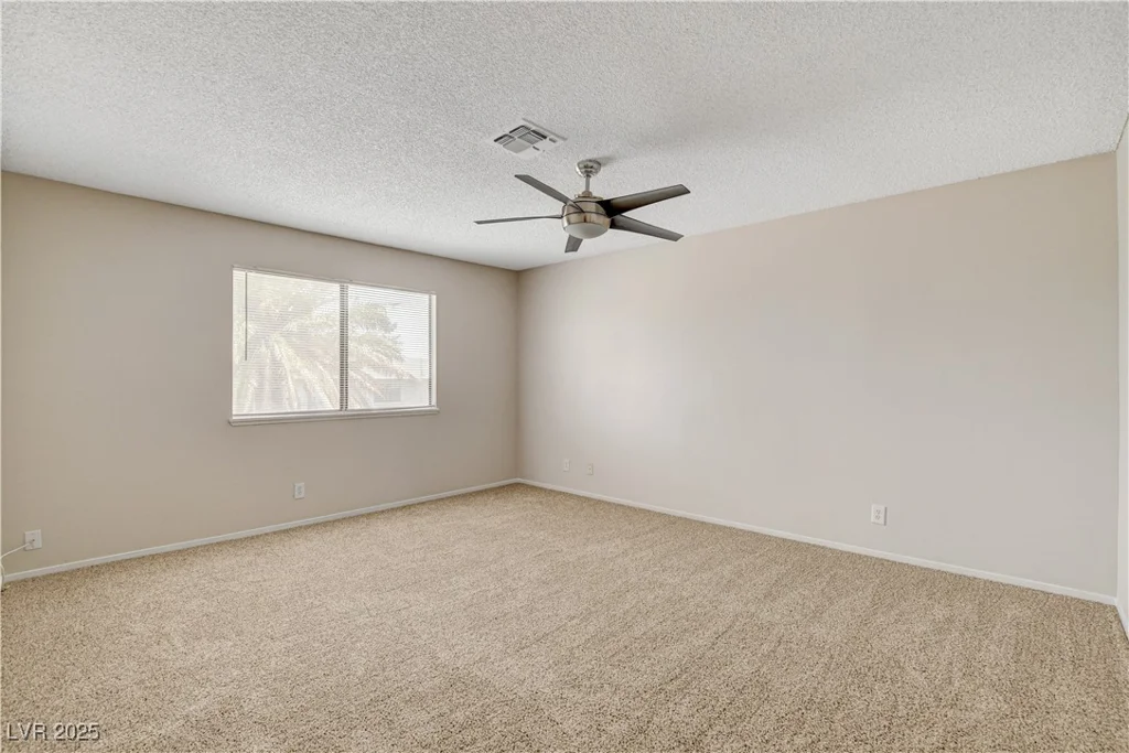 7004 Powderhorn, Las Vegas, NV 89128