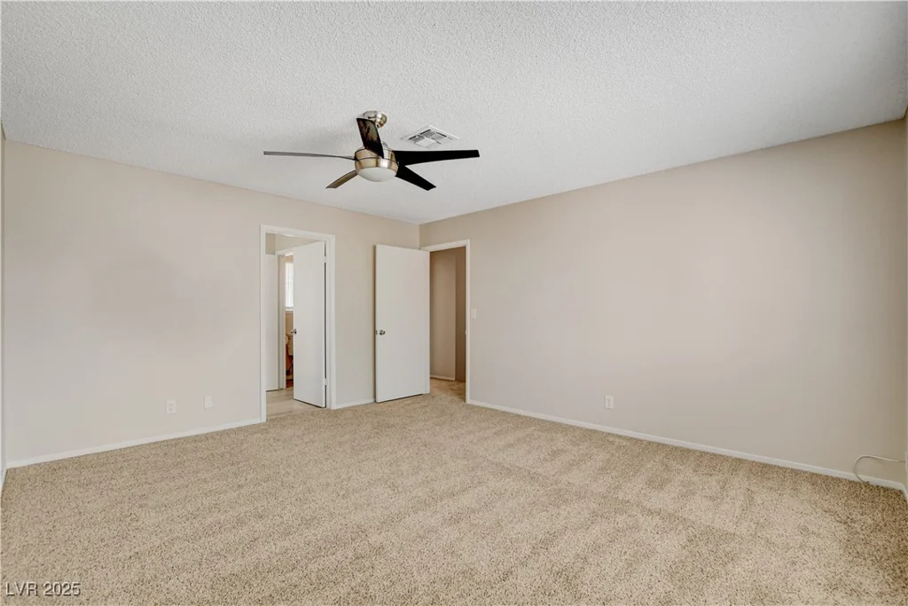 7004 Powderhorn, Las Vegas, NV 89128