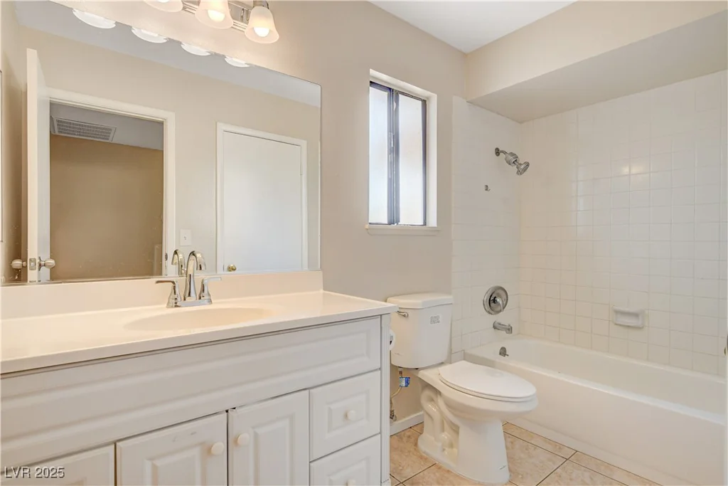 7004 Powderhorn, Las Vegas, NV 89128